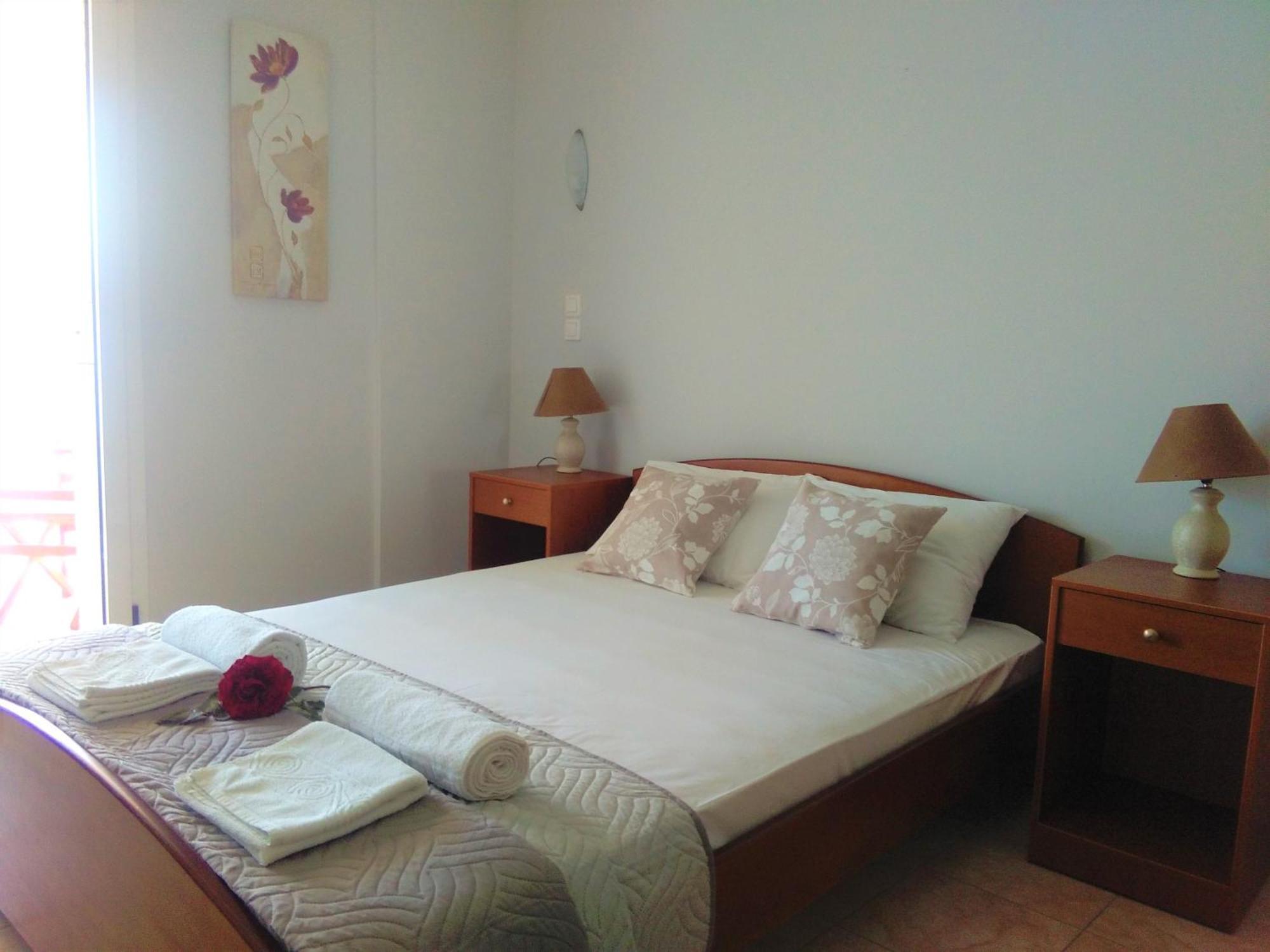 Irini Seaside Studios Nikiana Chambre photo